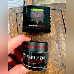 Jeffree Star Lip Scrub